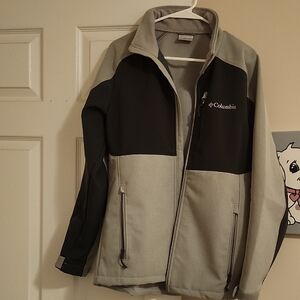 Columbia Men's Two-Tone Performance Jacket